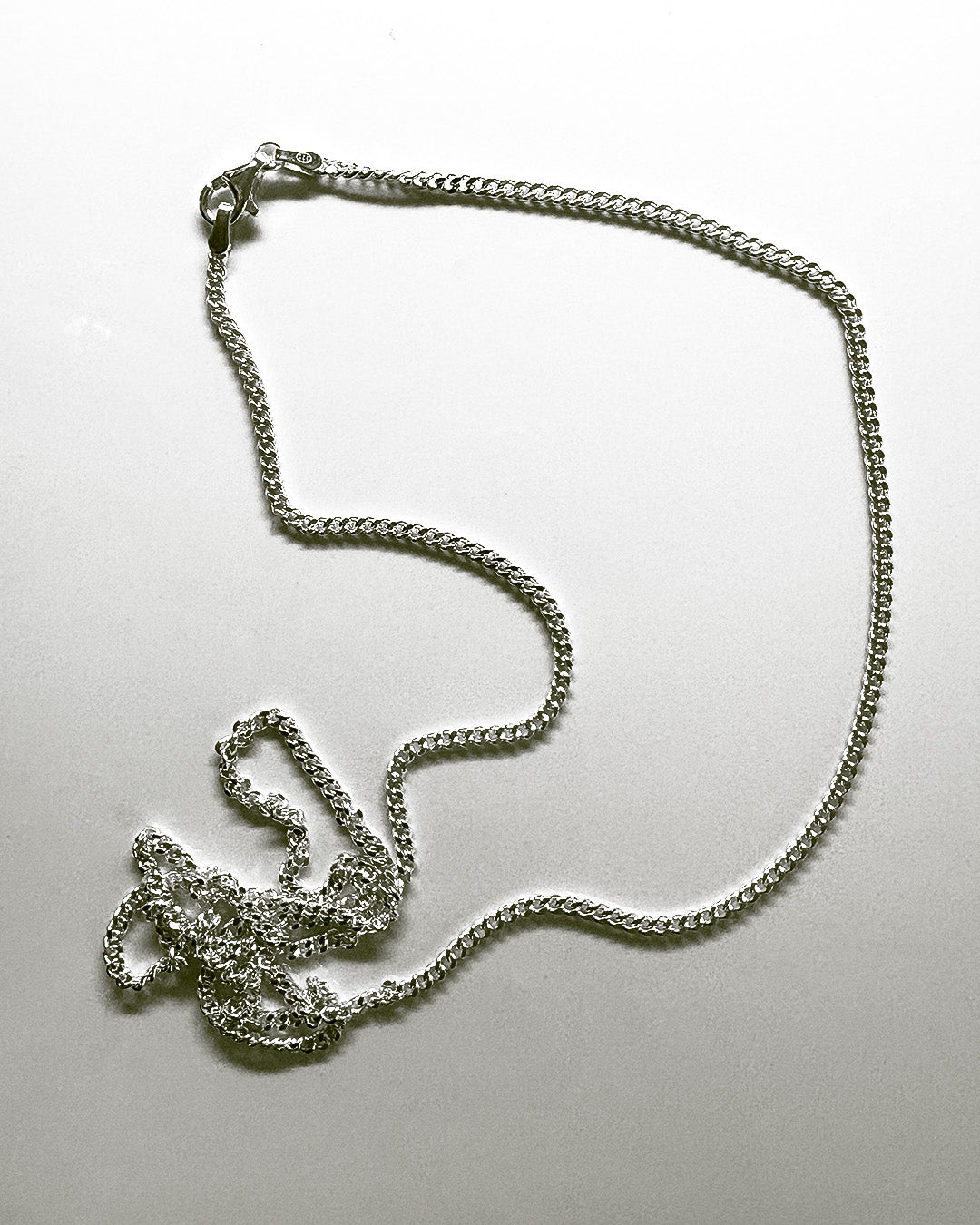 silver classy anchor necklace
