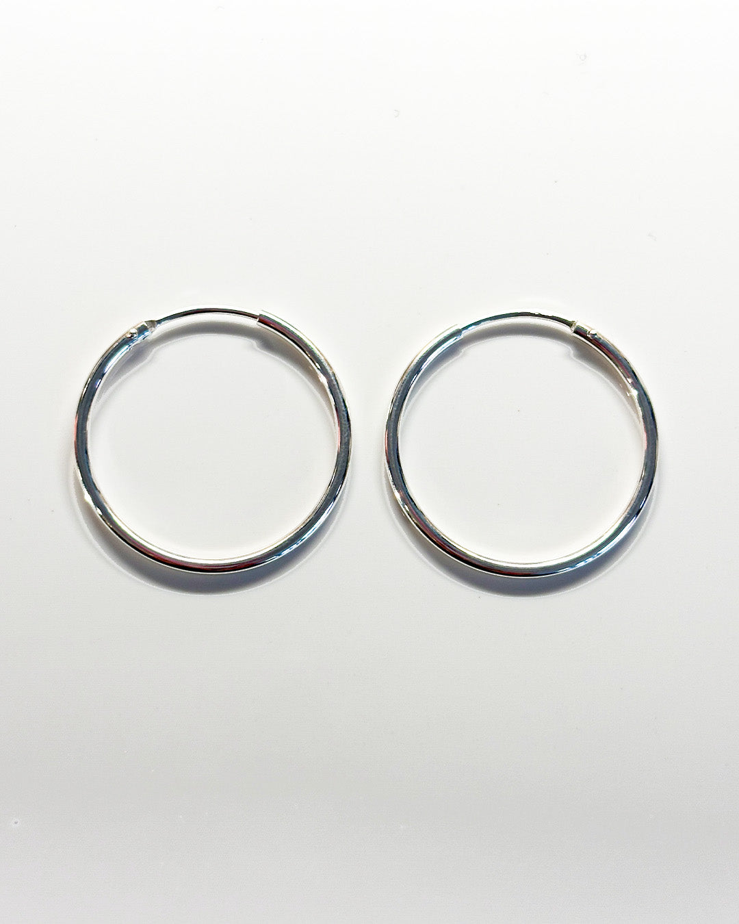 classy silver hoops 25mm