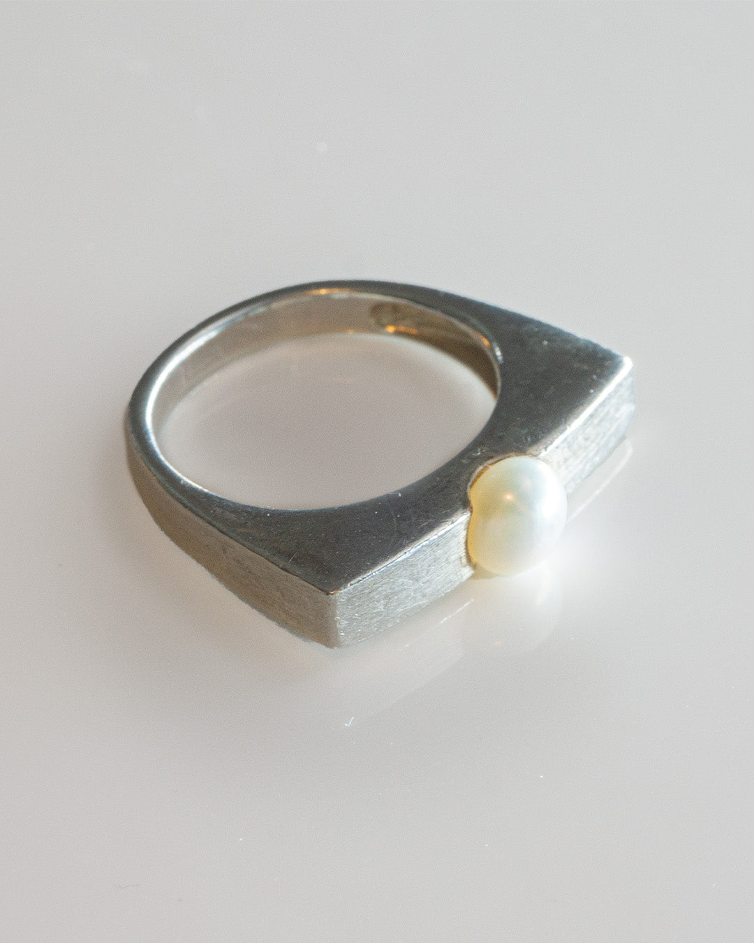 pearl square ring
