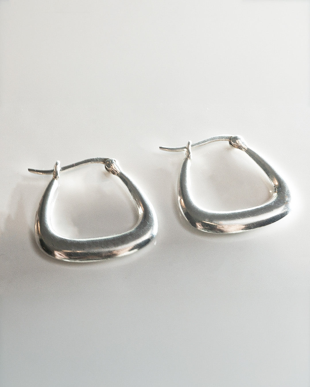 u silver hoops