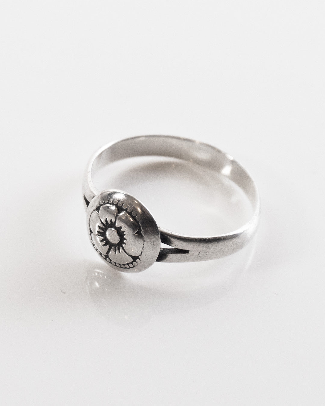 It`s a Deal Ring