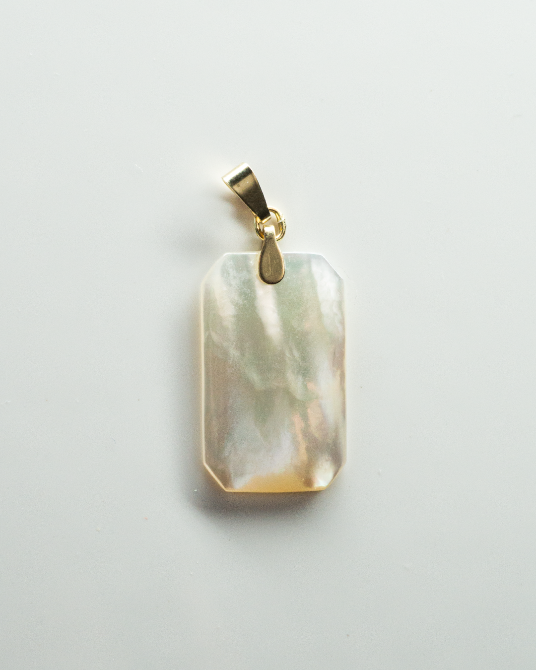 mother of pearl pendant