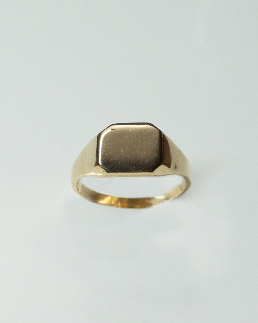 golden square signet ring