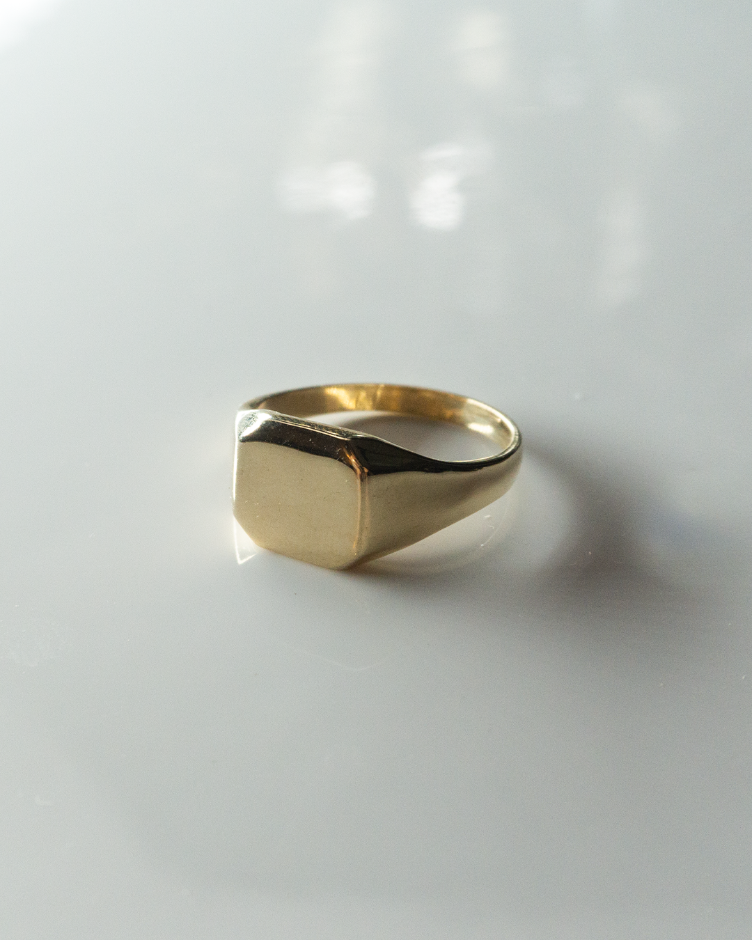 golden square signet ring