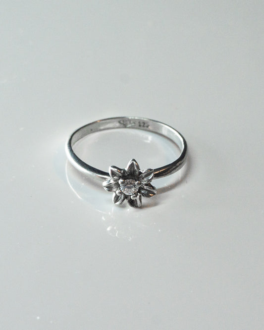 Daffodil Silver Ring