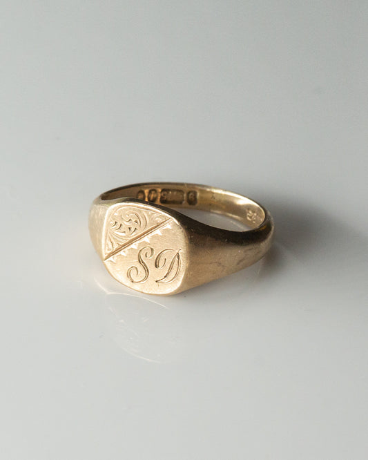 Super Duper signet ring