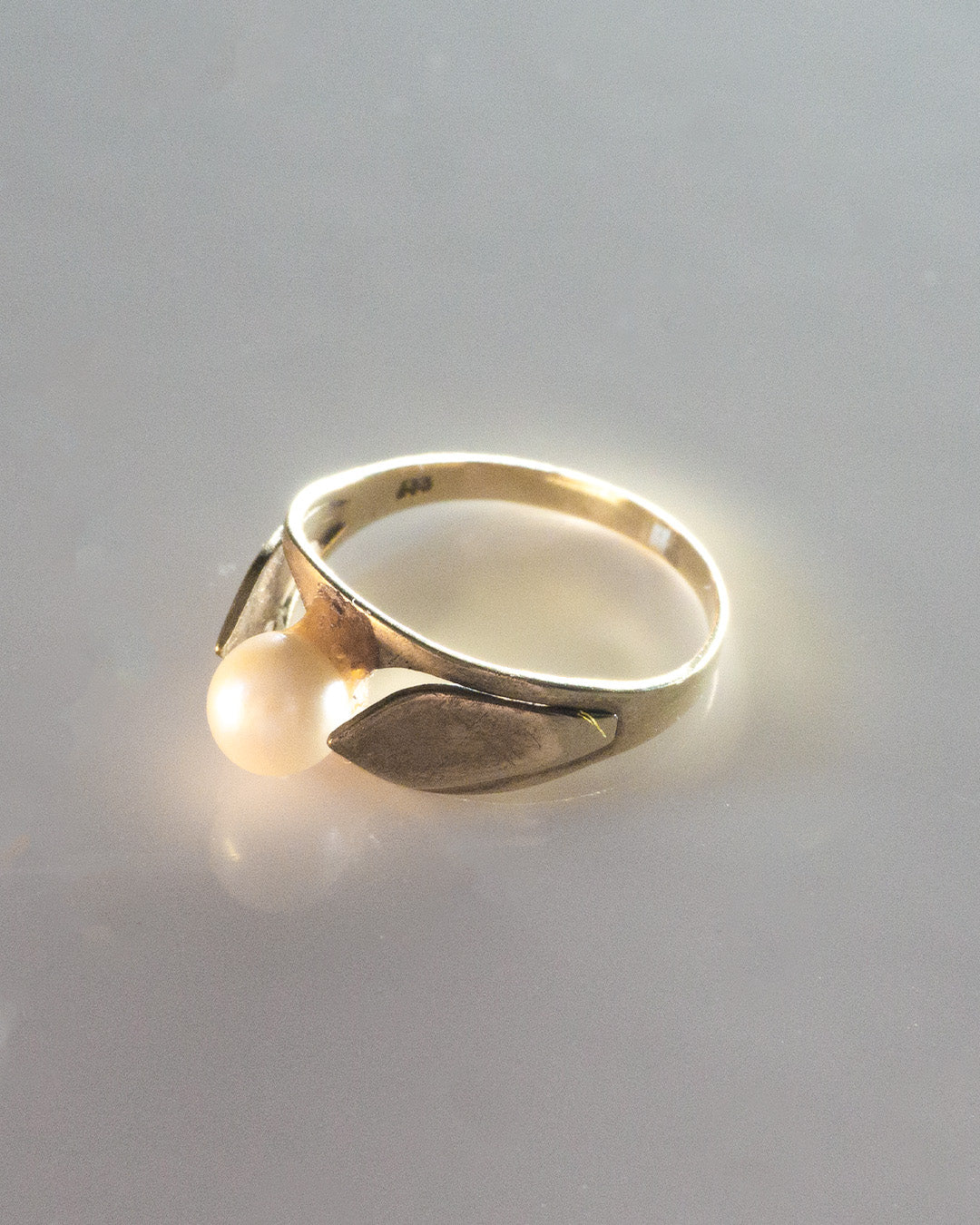 Pearl Jammed Gold Ring