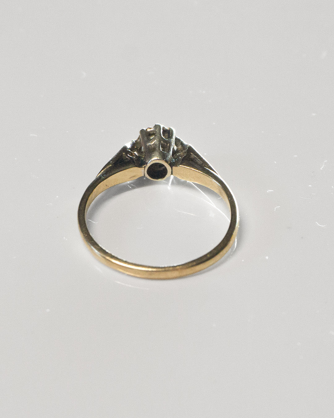 Pretty LIttle Flower Gold Ring