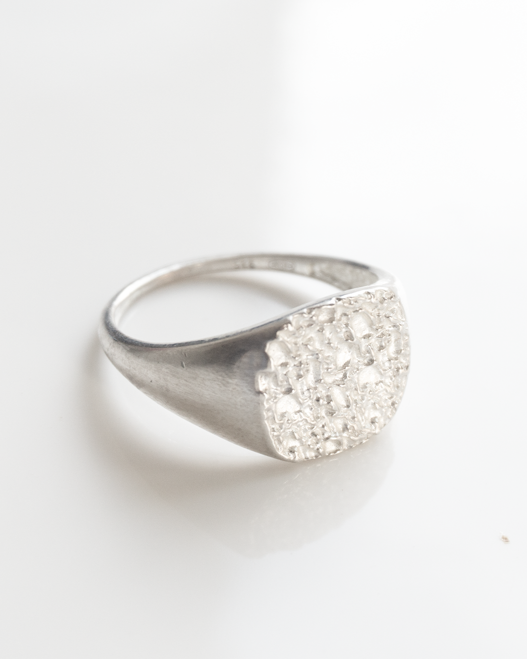 stone washed ring