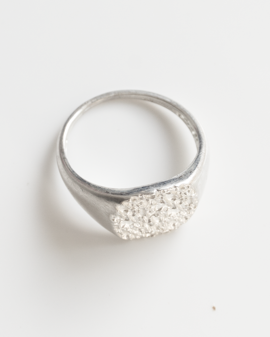 stone washed ring