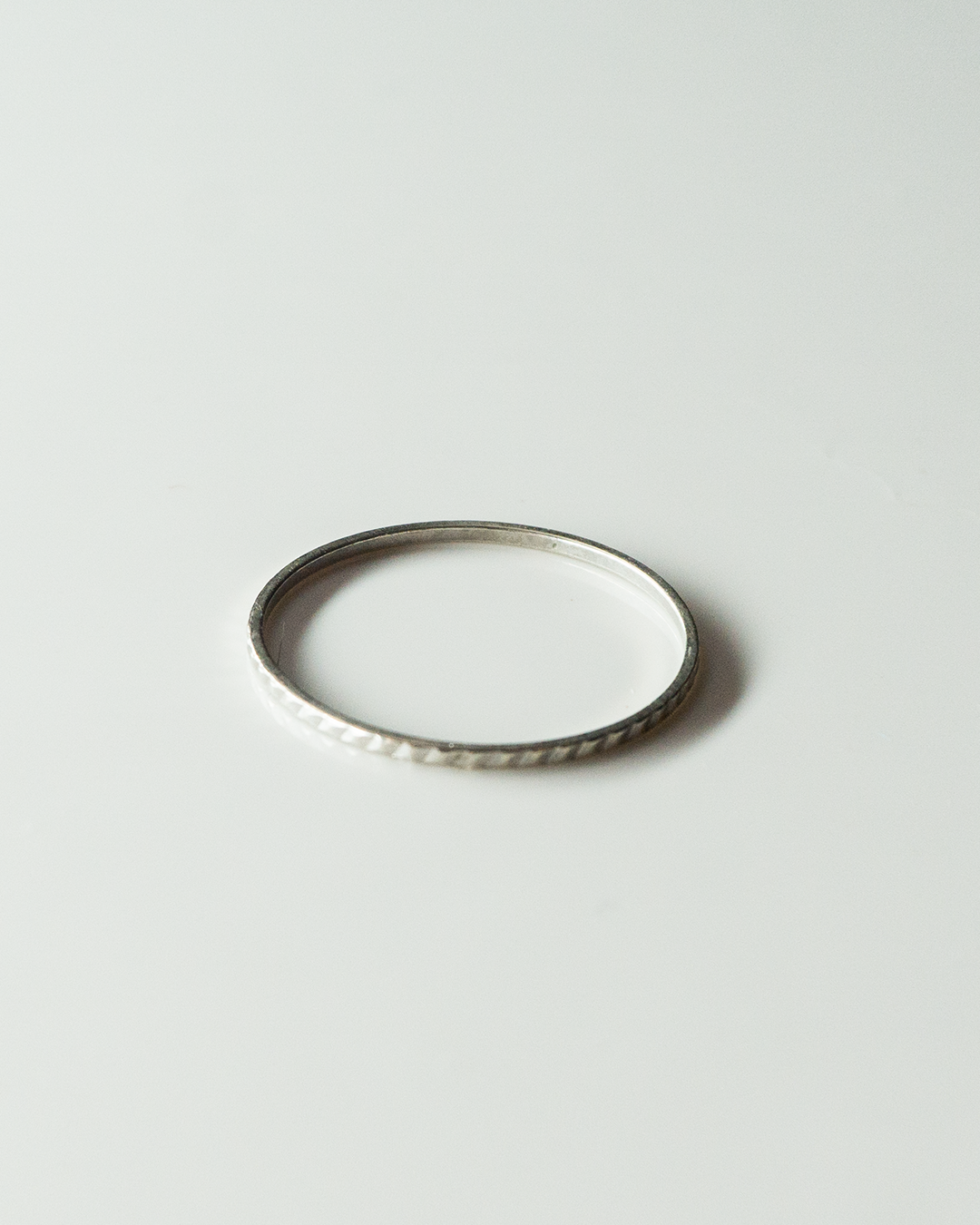 silver stripy band ring