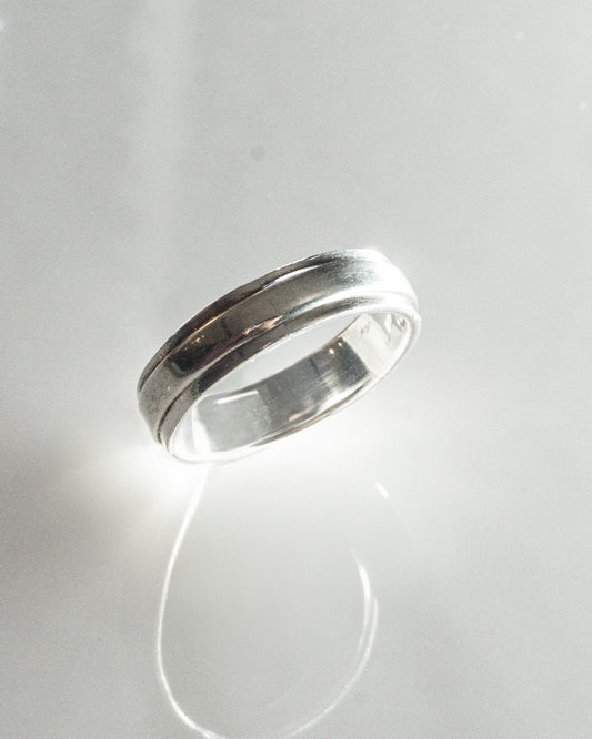 two stripes ring