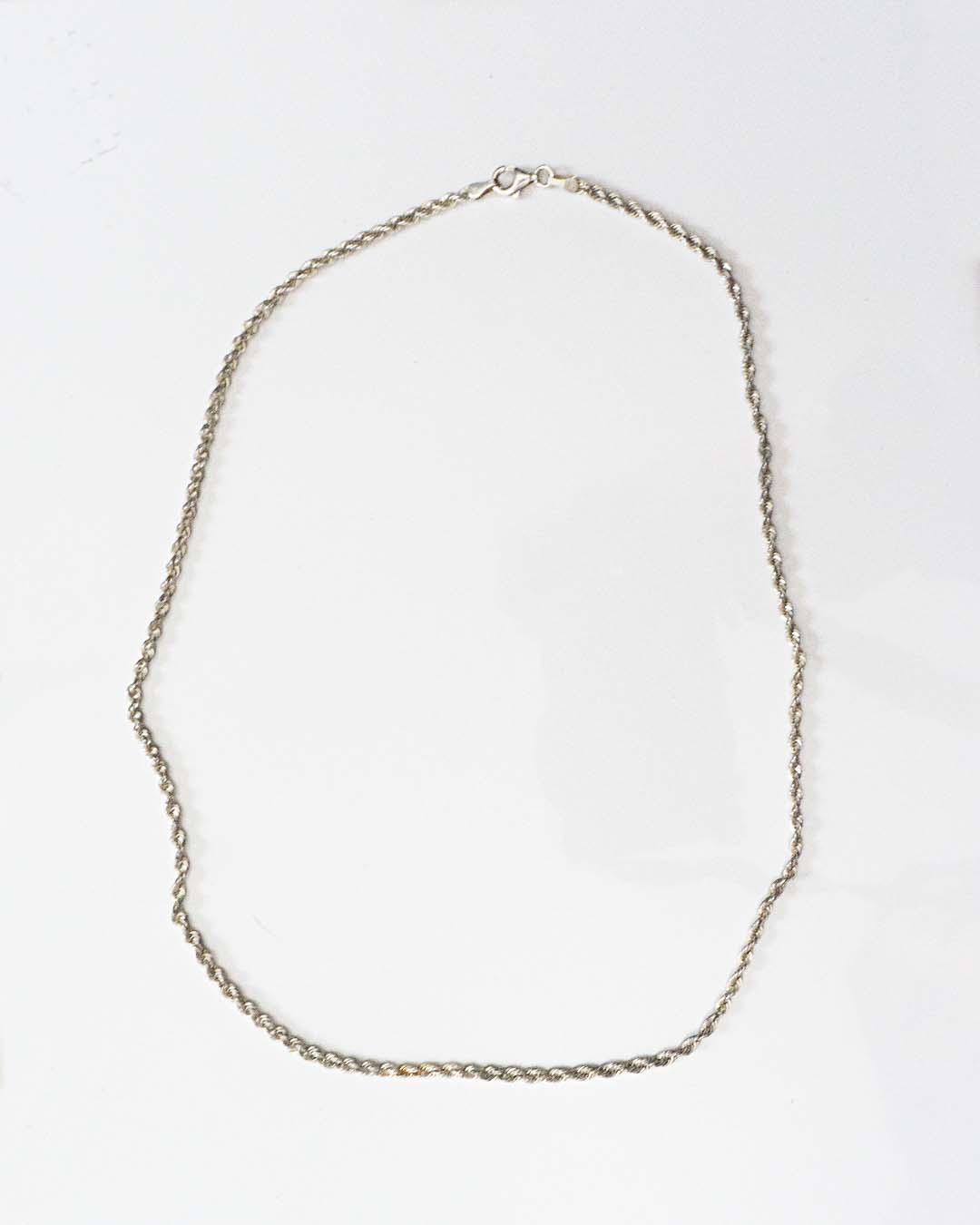 silver ropy chain