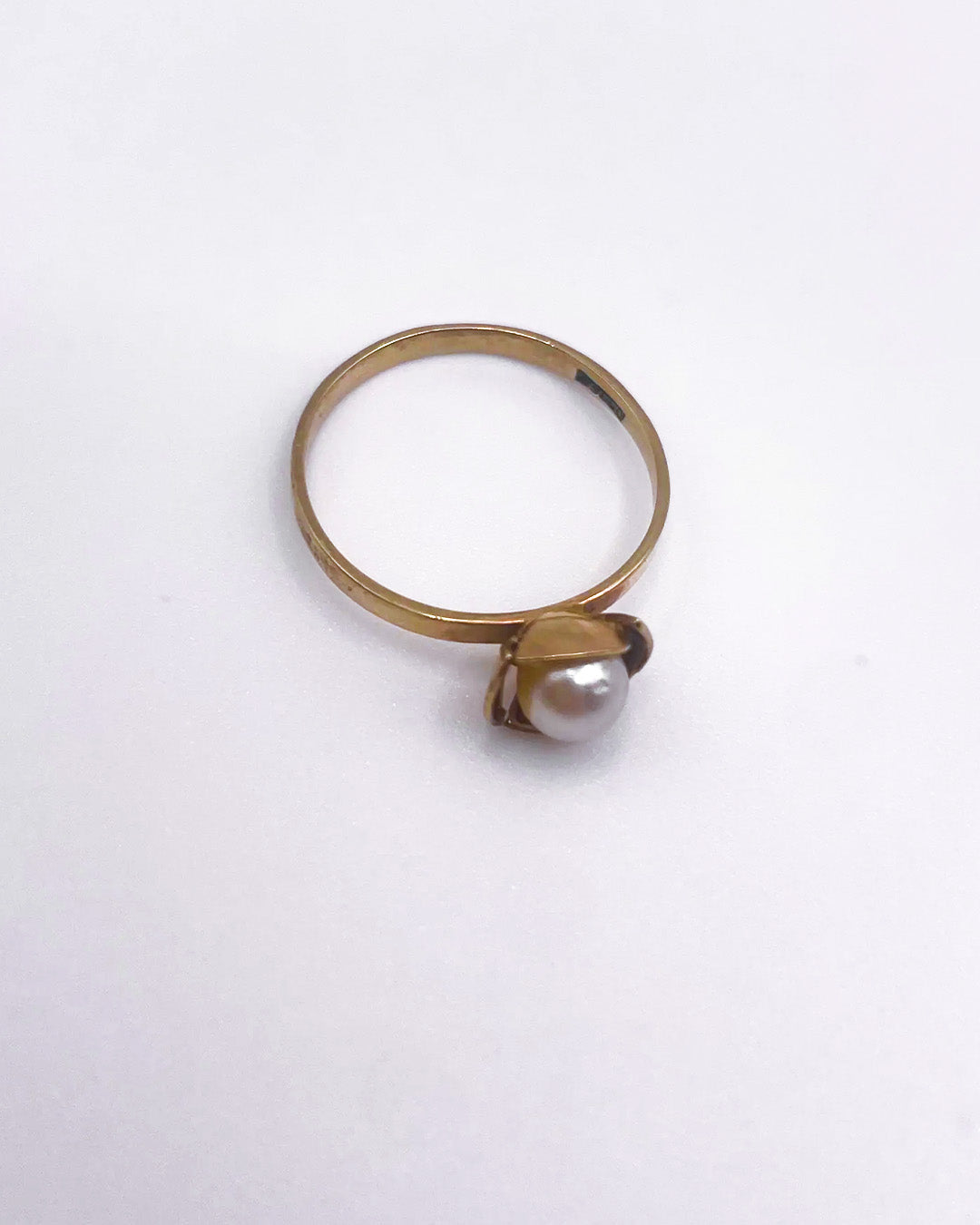 Flower Pearl ring