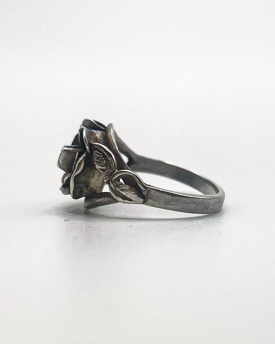 big rose ring