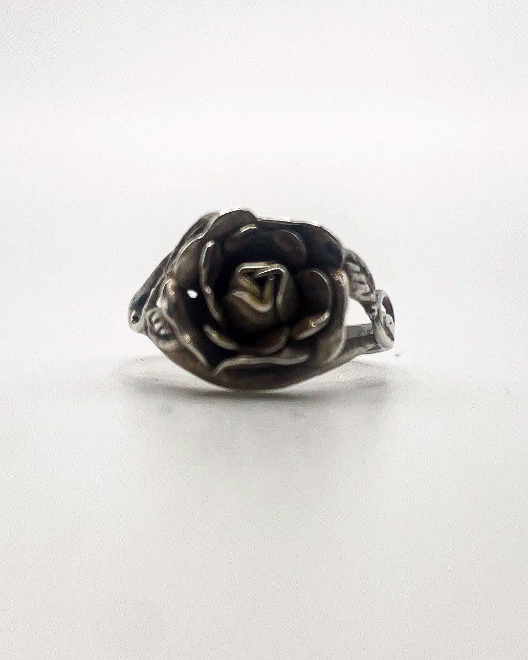 big rose ring