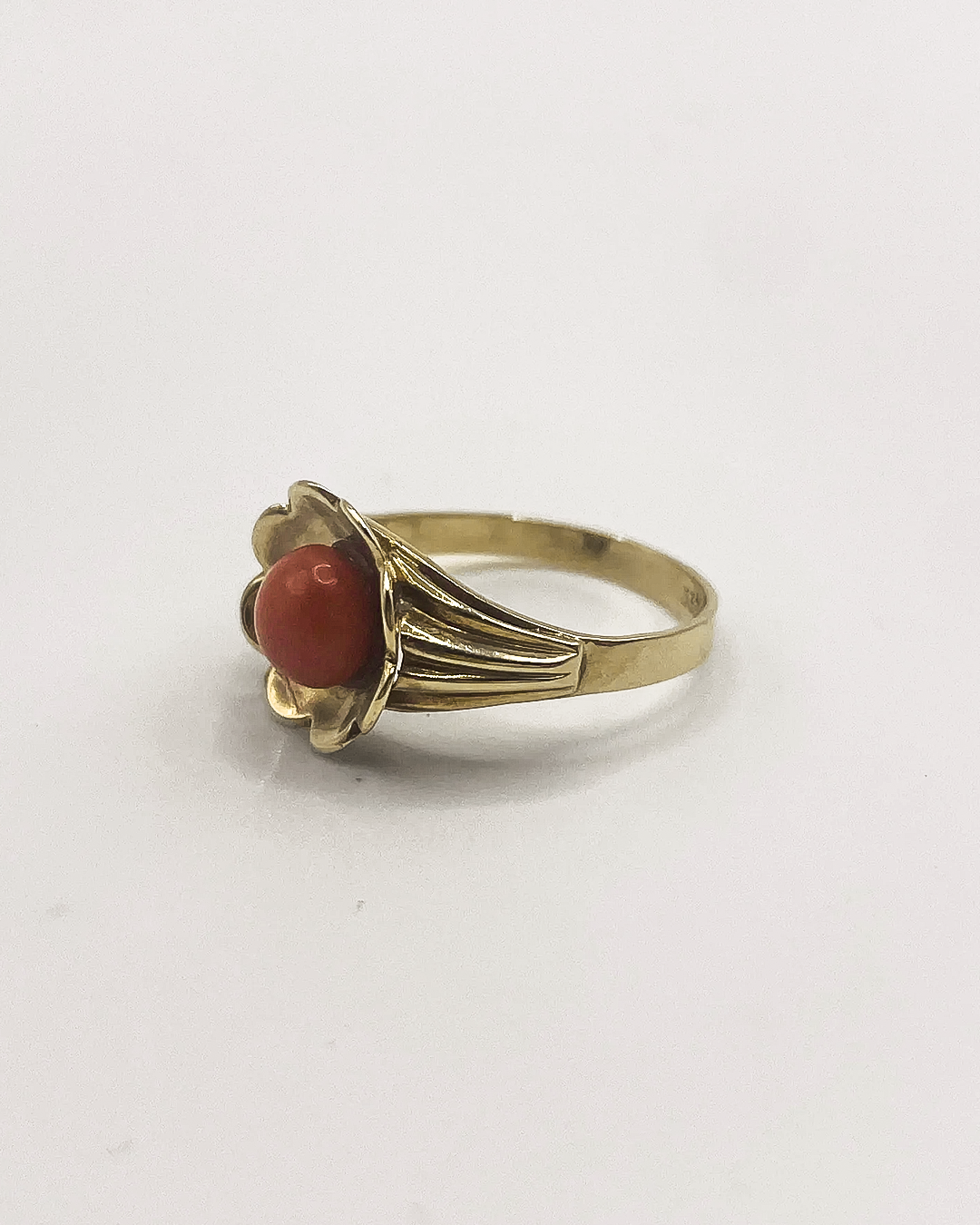 big flower ring