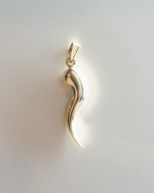 cornicello gold charm