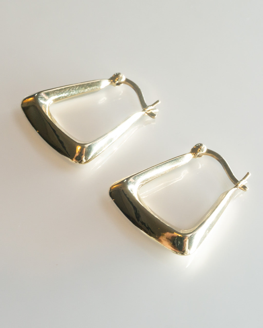 edgy U hoops