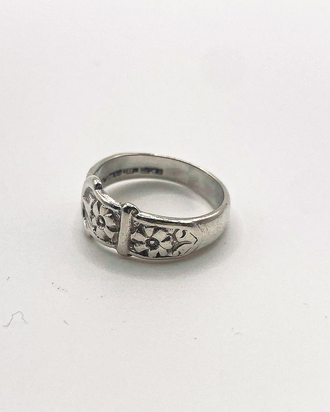 flower belt ring