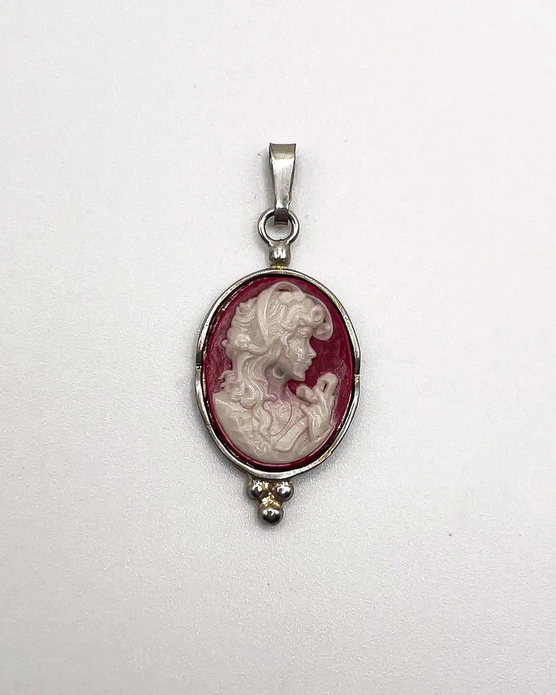 framed lady charm
