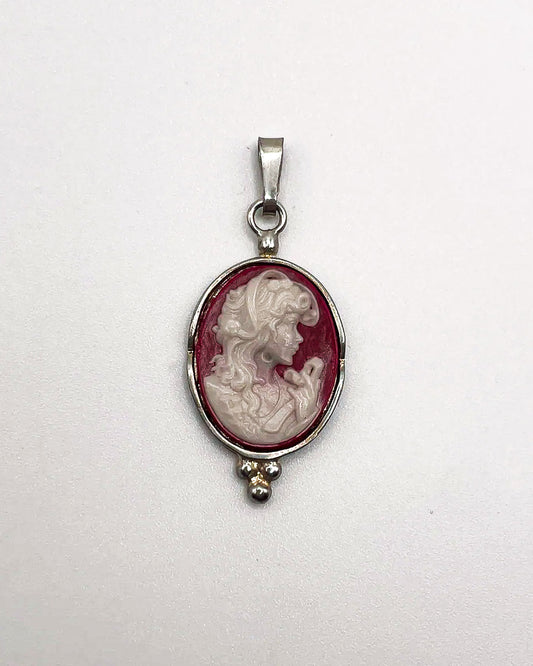 framed lady charm