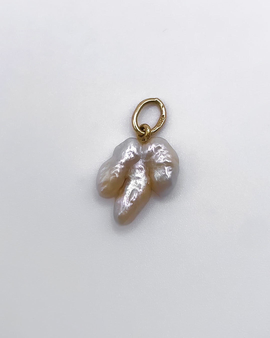 pearl beauty charm