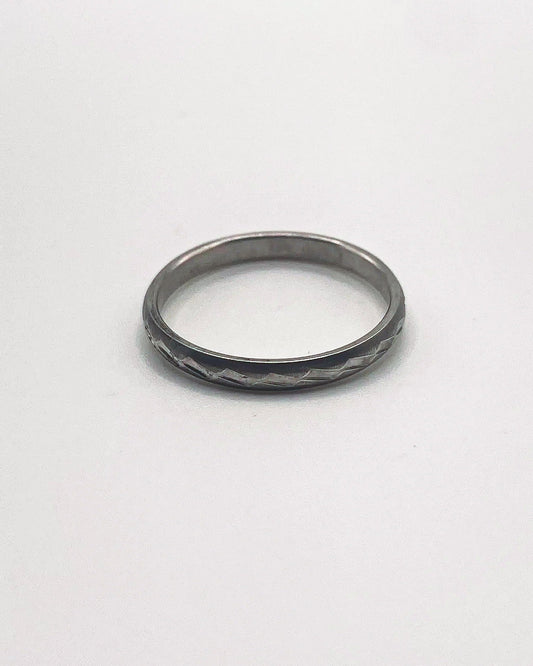 slotted silver ring