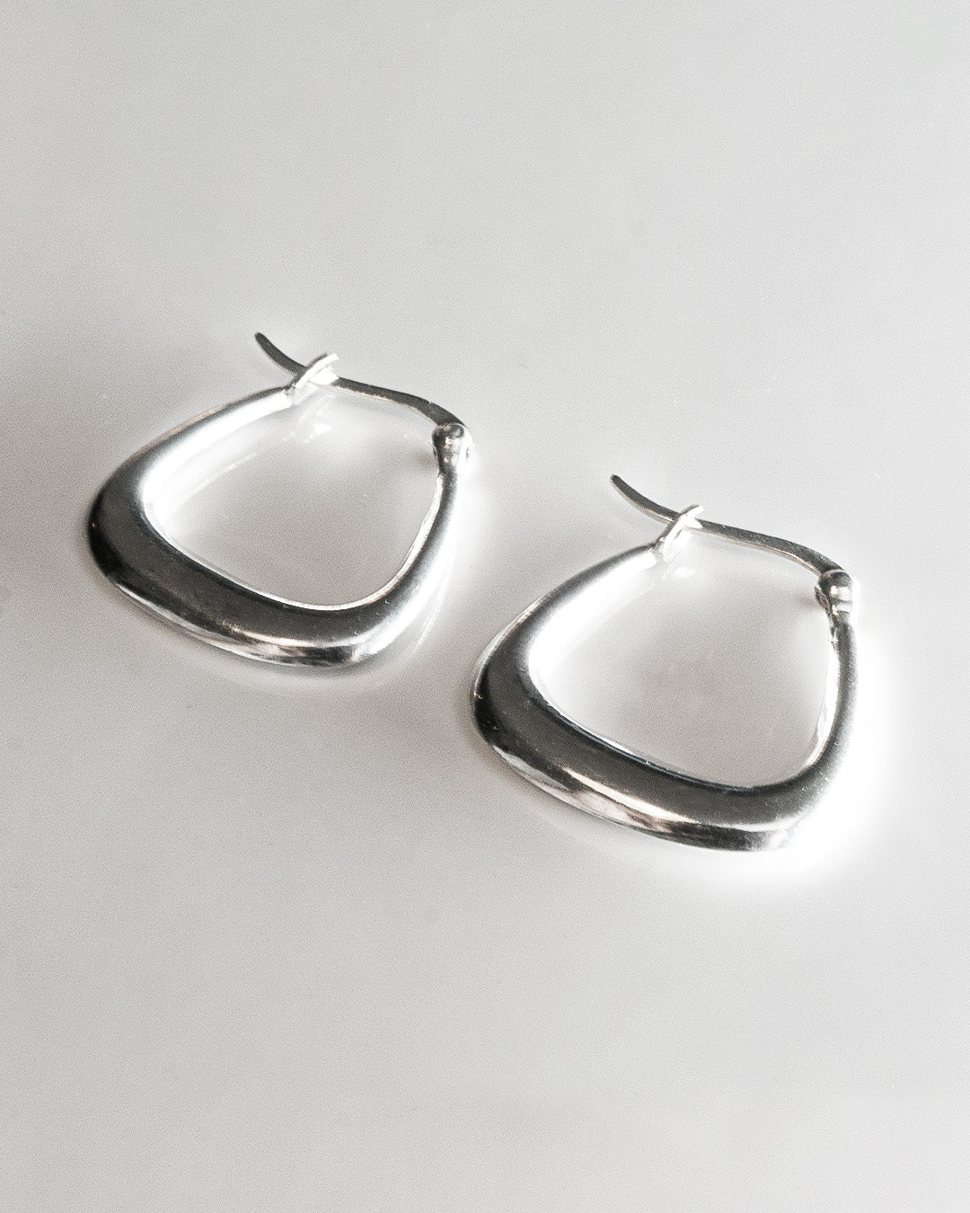 u silver hoops