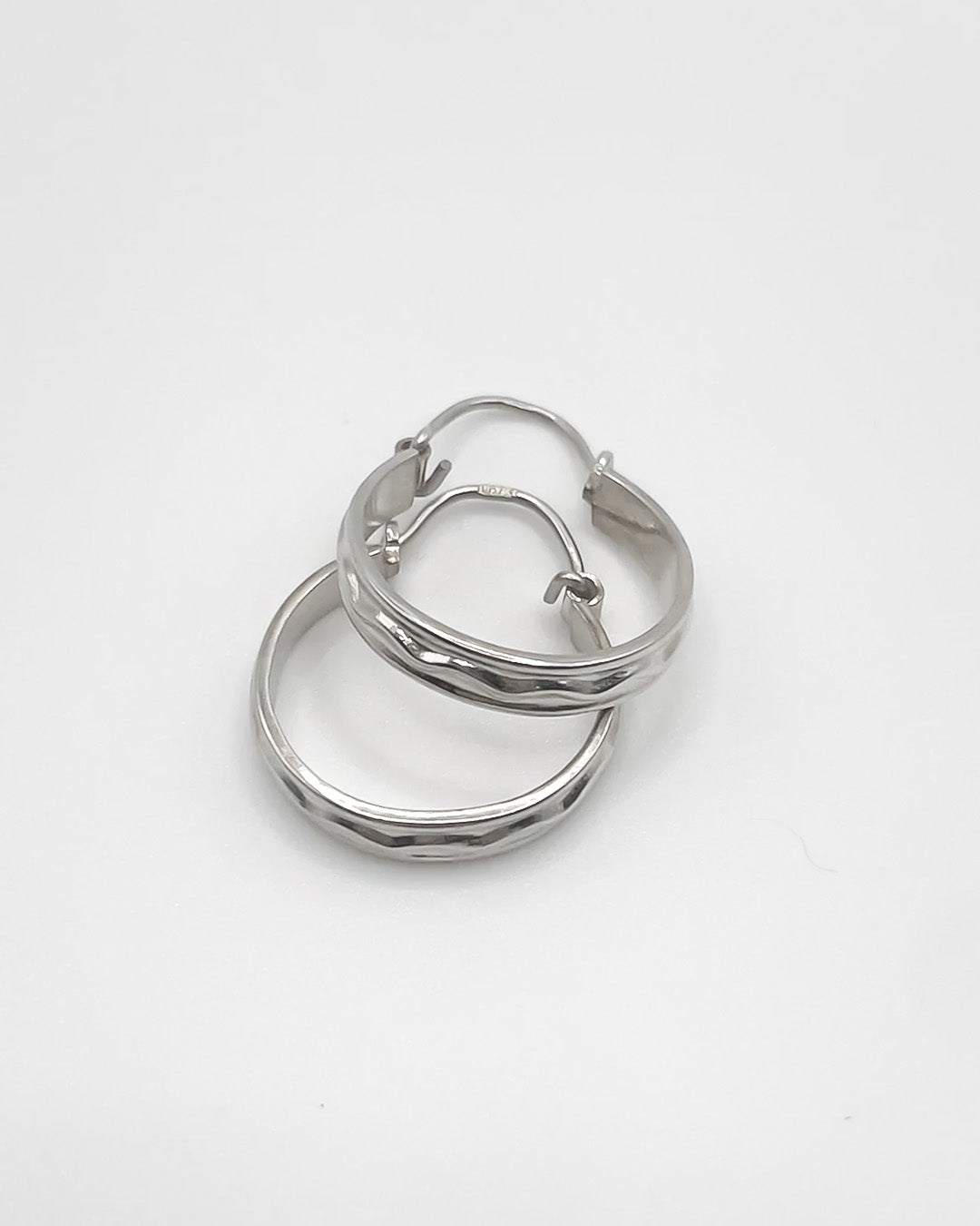 wave hoops